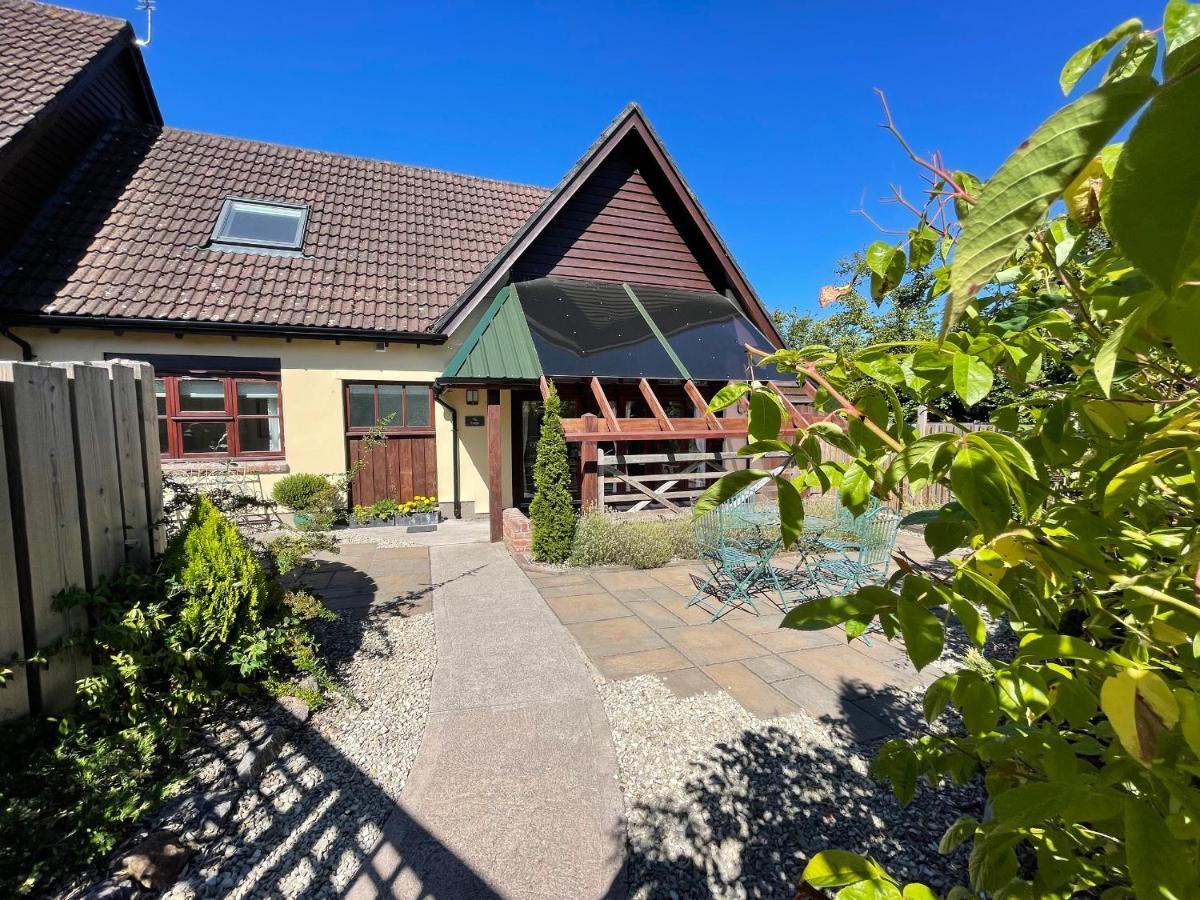 The Forge Villa Winscombe Exterior photo